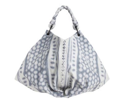 Сумка Bottega Veneta молочного цвета из овчины
