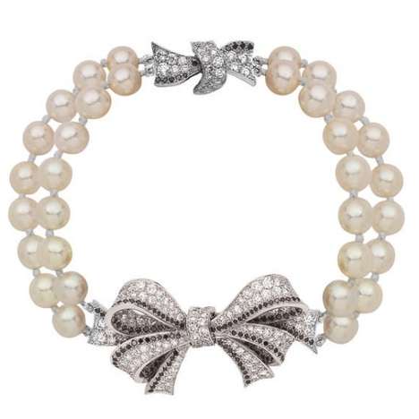Новая коллекция Шанель Chanel Camelia Brode Holiday 2011